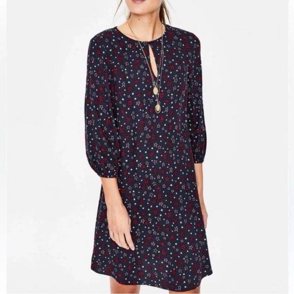 Boden Dresses & Skirts - Boden Dress Star Print Vanessa 3/4 Sleeve